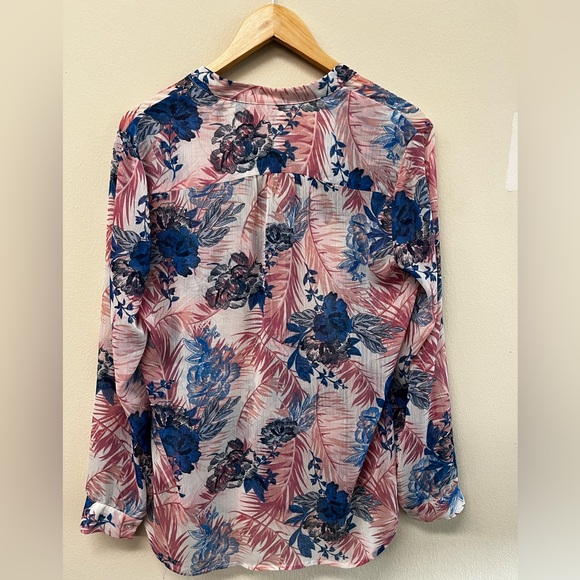 KUT from the Kloth floral blouse - Picture 6 of 6